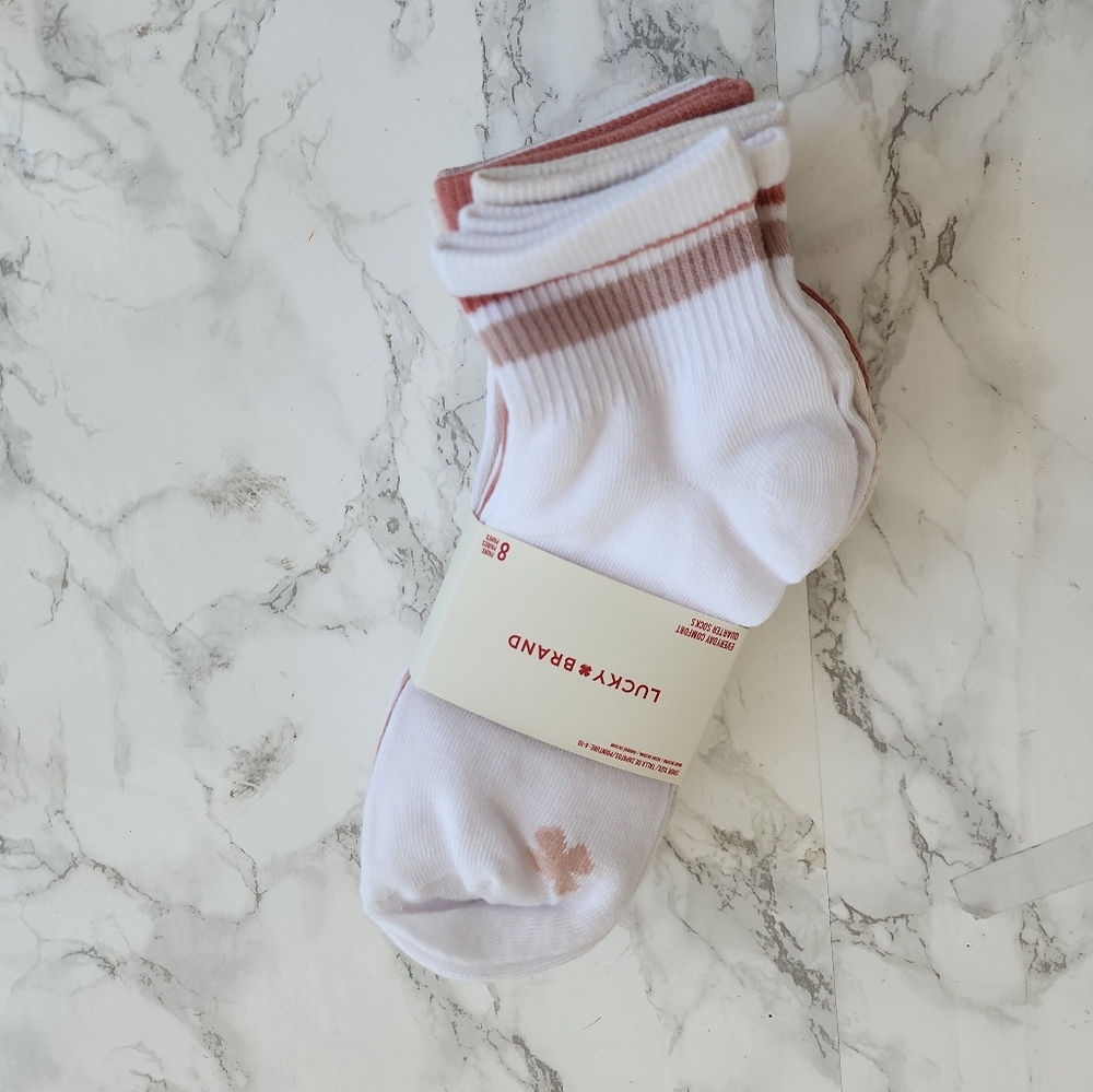 LUCKY BRAND WOMEN 8 PAIR PACKAGE OF QUARTER SOCKS  4 - 10 - Picture 2 of 4